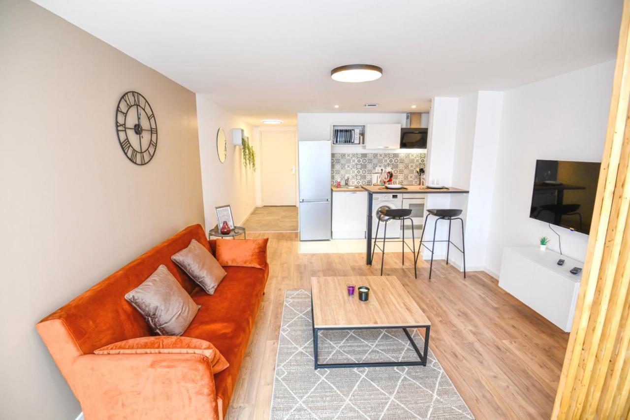 Kasa Gloria - Equipe - Place Parking Privee - Wifi * Saint-Quentin (Aisne)